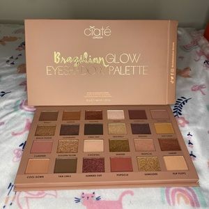 Brazilian glow eyeshadow palette